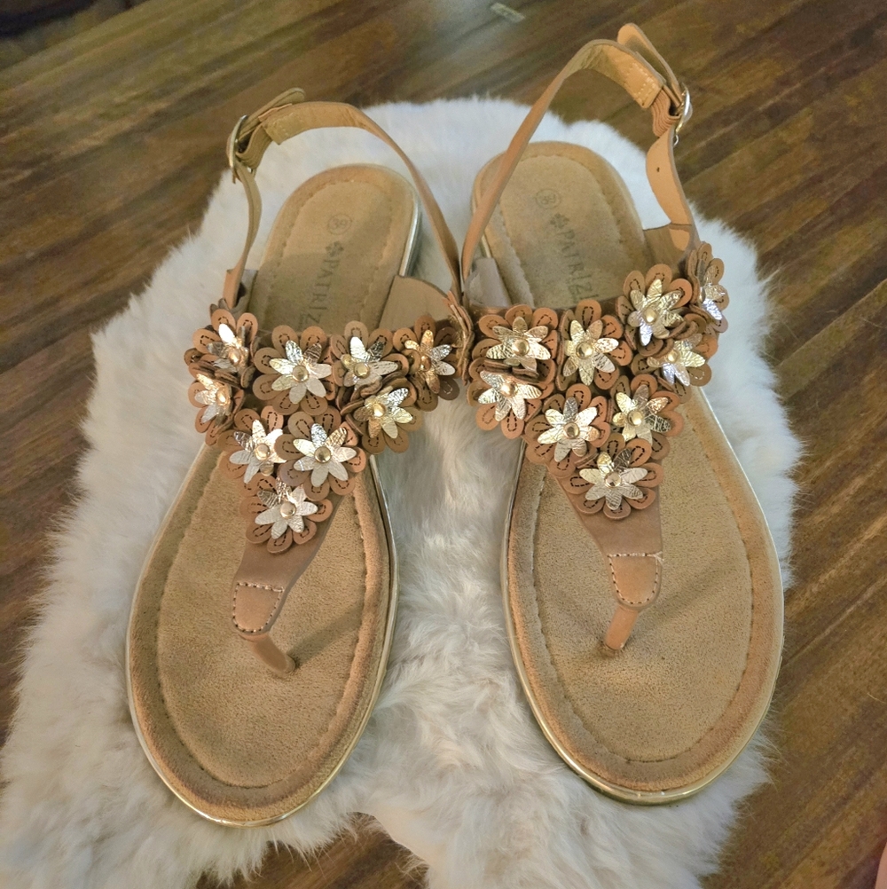 Floral Embellished Tan Sandals